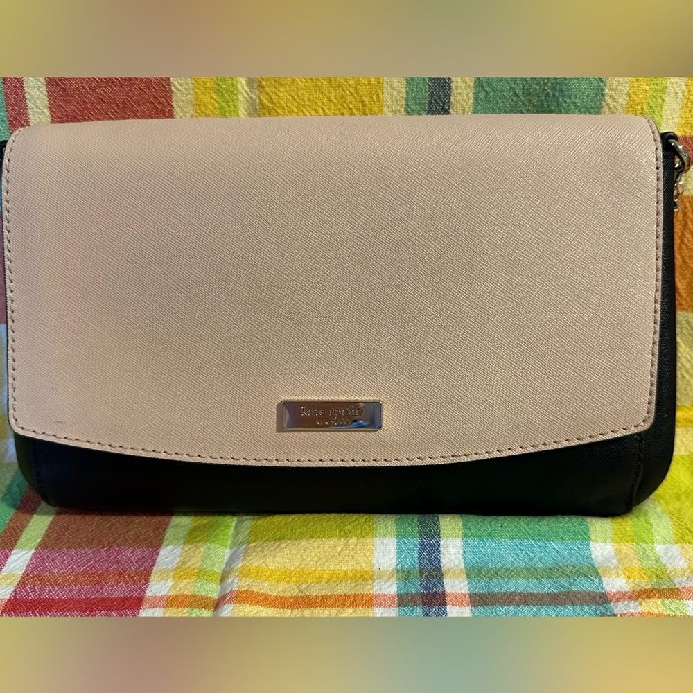 Kate Spade Pink and Black Textured Leather Shoulder Bag w Magnetic Snap Closure